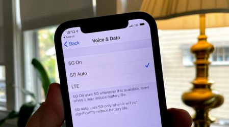 坡心镇苹果手机维修分享iPhone 12如何打开或关闭5G网络 